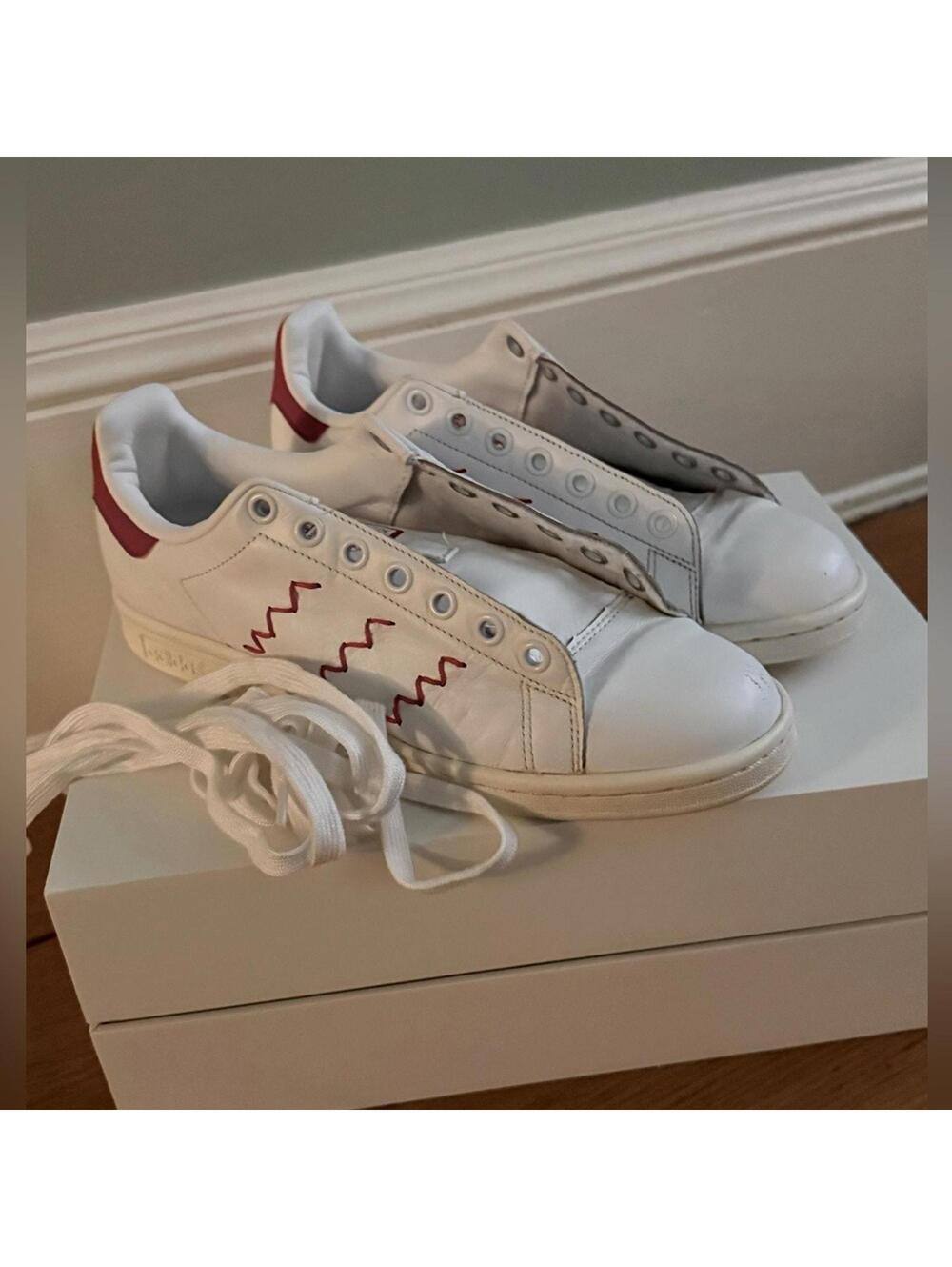 adidas Stan Smith special edition white sneakers with red squiggle lines W 8